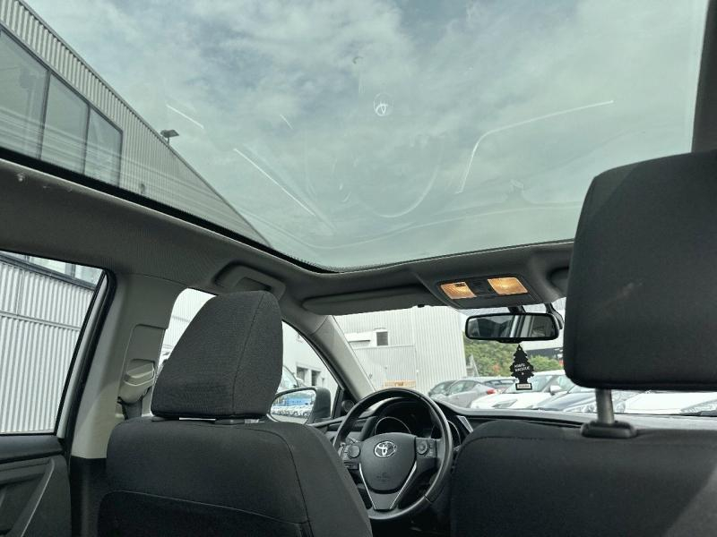TOYOTA Auris d’occasion à vendre à AUBIÈRE chez ARVERNE (Photo 20)