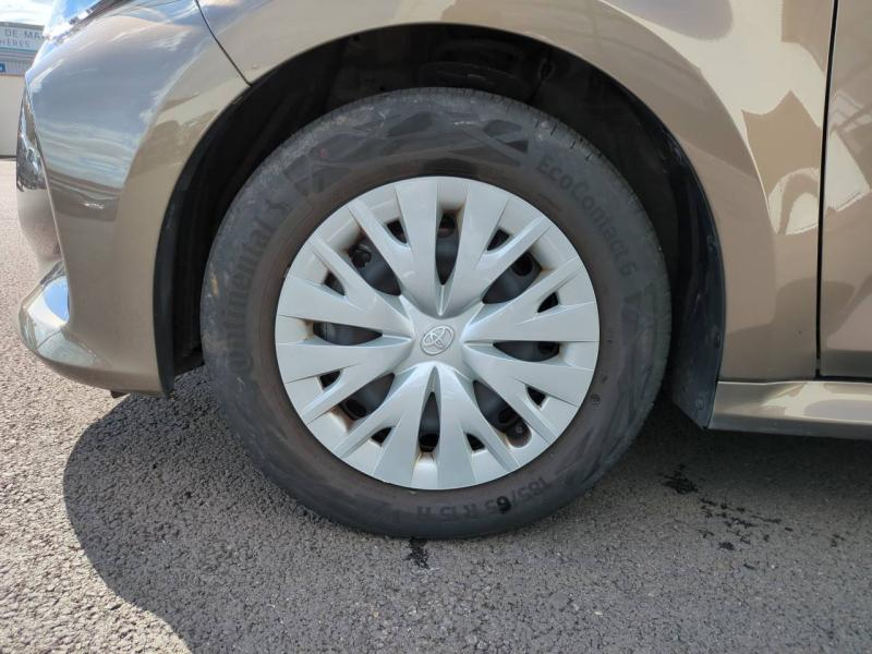 TOYOTA Yaris d’occasion à vendre à AUBIÈRE chez ARVERNE (Photo 9)