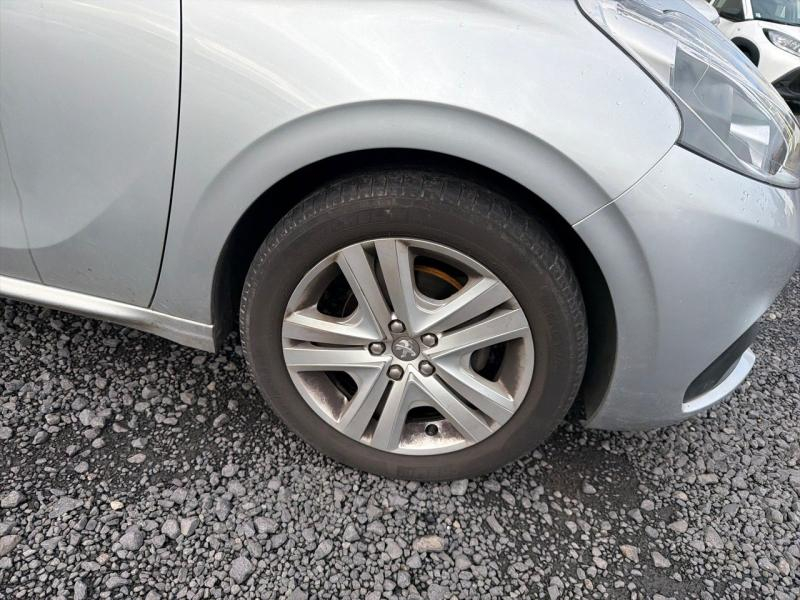 PEUGEOT 208 d’occasion à vendre à AUBIÈRE chez ARVERNE (Photo 16)