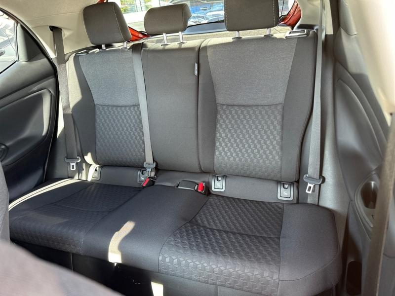 TOYOTA Yaris d’occasion à vendre à AUBIÈRE chez ARVERNE (Photo 12)