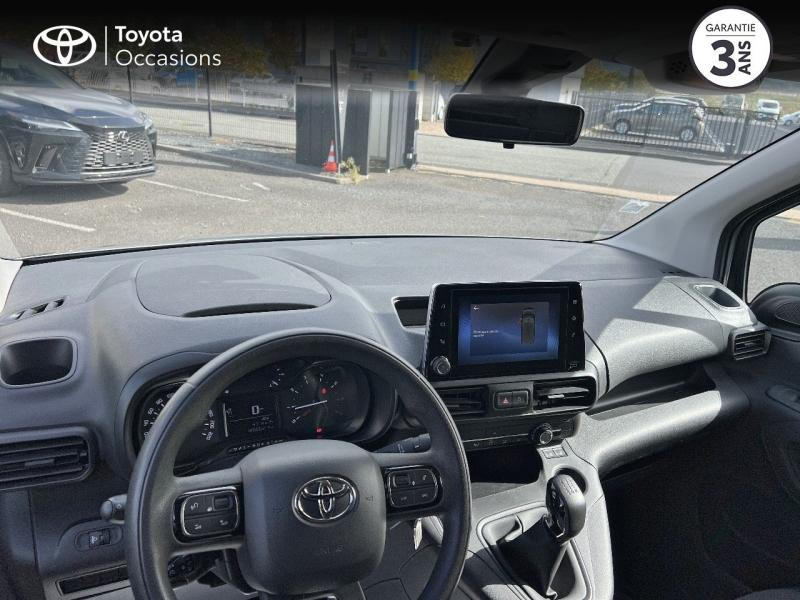 TOYOTA ProAce City VUL d’occasion à vendre à AUBIÈRE chez ARVERNE (Photo 8)