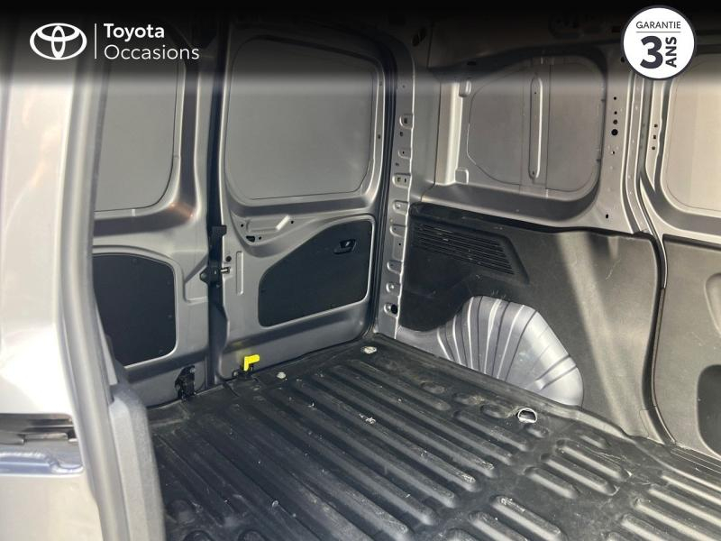 TOYOTA ProAce City VUL d’occasion à vendre à AUBIÈRE chez ARVERNE (Photo 12)