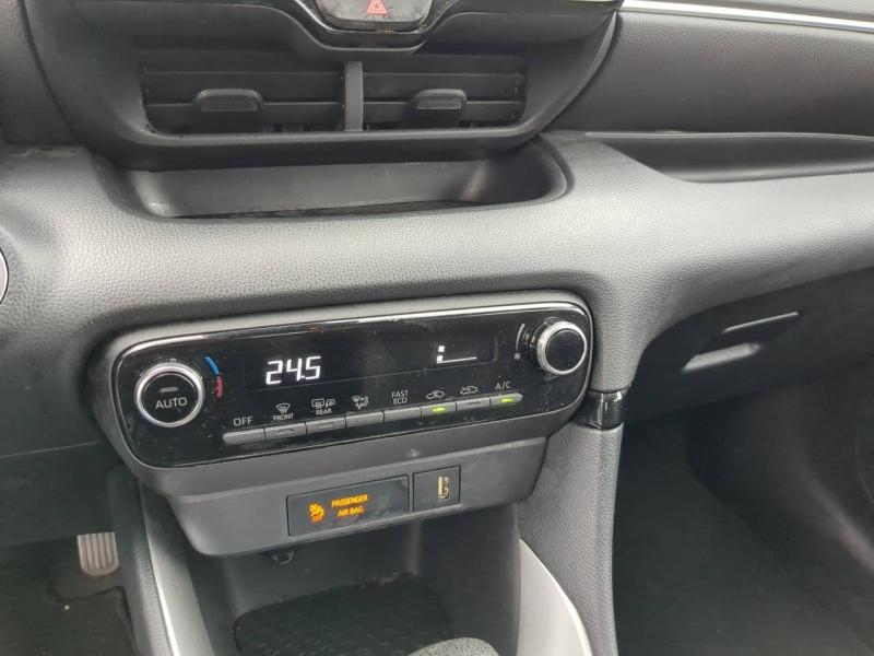 TOYOTA Yaris d’occasion à vendre à AUBIÈRE chez ARVERNE (Photo 17)