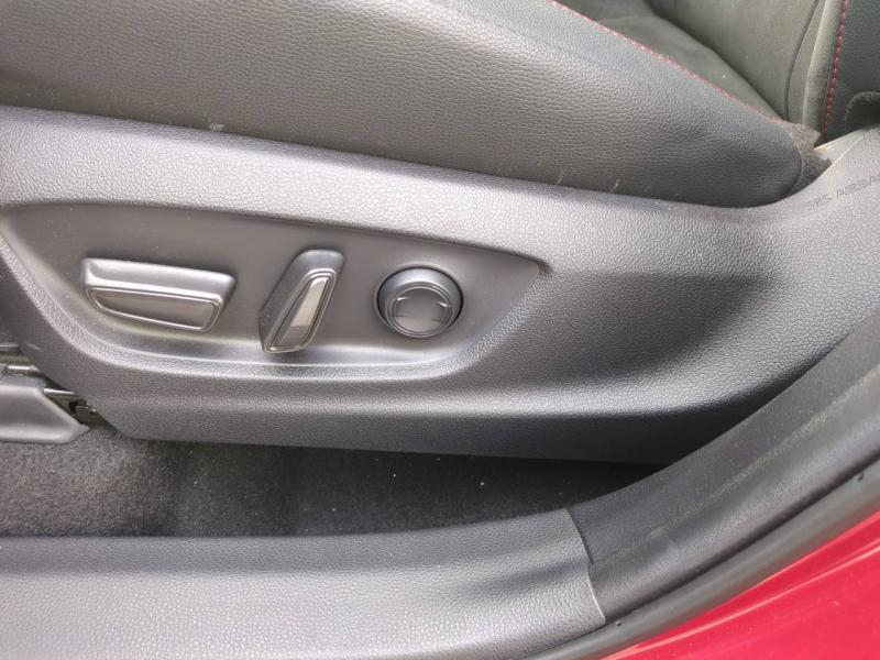 TOYOTA C-HR d’occasion à vendre à AUBIÈRE chez ARVERNE (Photo 20)