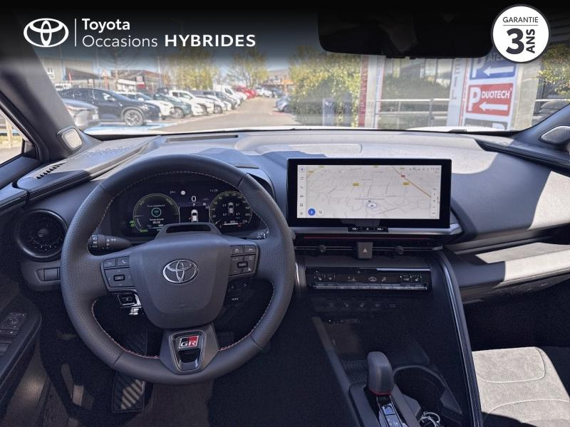 TOYOTA C-HR d’occasion à vendre à AUBIÈRE chez ARVERNE (Photo 8)