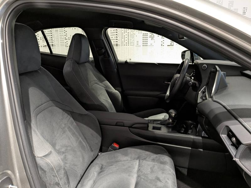 LEXUS UX d’occasion à vendre à AUBIÈRE chez ARVERNE (Photo 10)