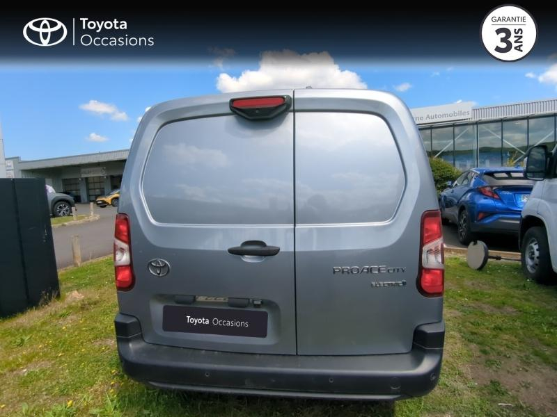 TOYOTA ProAce City VUL d’occasion à vendre à AUBIÈRE chez ARVERNE (Photo 4)