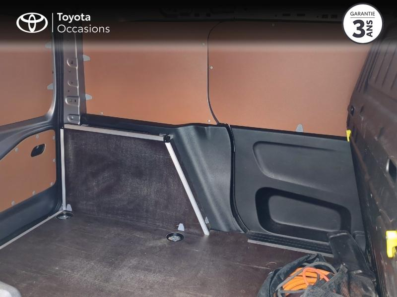 TOYOTA ProAce City VUL d’occasion à vendre à AUBIÈRE chez ARVERNE (Photo 7)