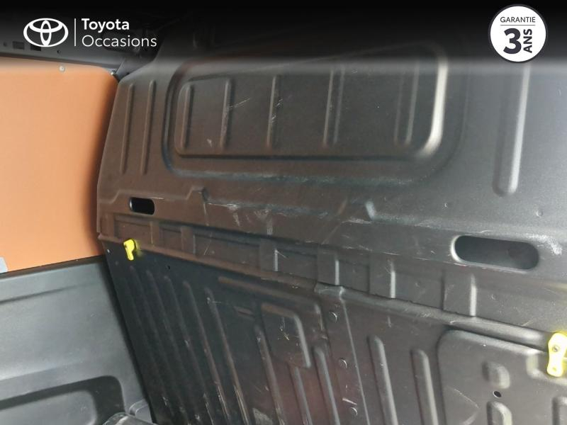 TOYOTA ProAce City VUL d’occasion à vendre à AUBIÈRE chez ARVERNE (Photo 12)